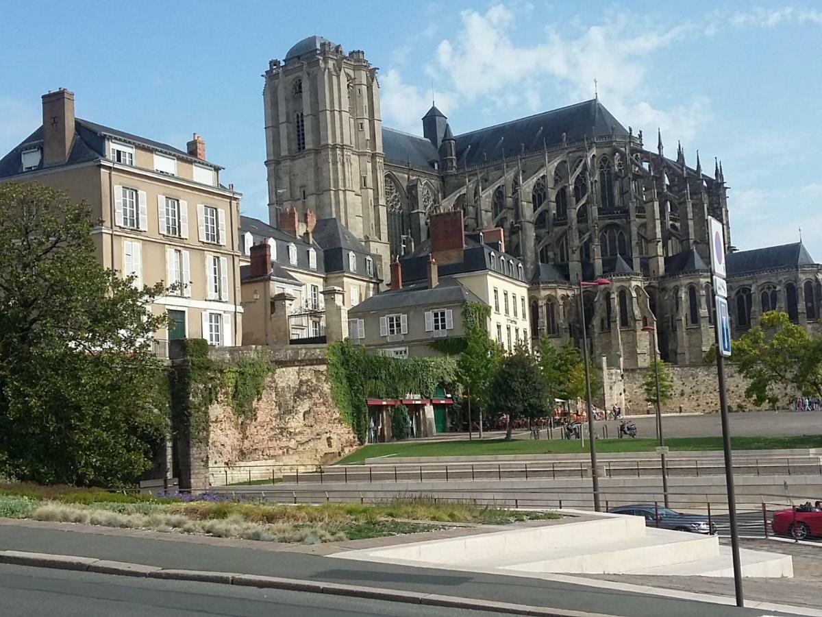 Les Tulipiers, Parking Securise, Lit Queen-Size, Le Port Du Mans ルマン エクステリア 写真