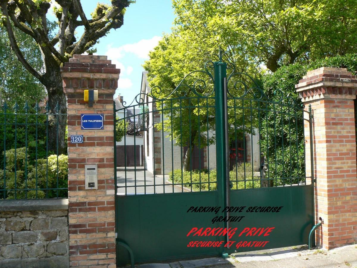Les Tulipiers, Parking Securise, Lit Queen-Size, Le Port Du Mans ルマン エクステリア 写真